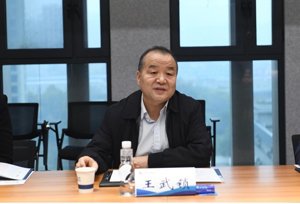 省政協(xié)委員王武鎖。受訪者供圖。(1414869)-20250113094212.jpg