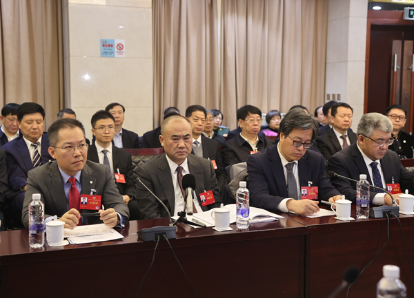 1月17日，省政協十三屆三次會議第四專題(1427070)-20250118103613.png