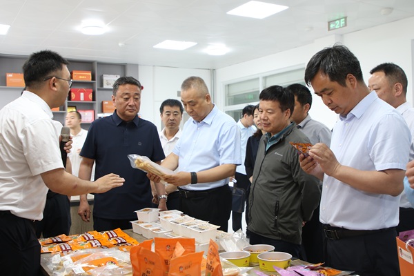 市政協圍繞綠色食品產業鏈推進工作進行協商(1467369)-20250226095903.JPG