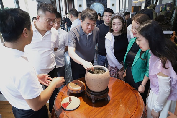 1753925610130937.jpg 7月23日,西安市新生代企業家聯誼會組織(1651735)-20250731092227.jpg