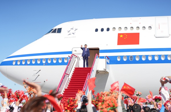 1758849927993001.jpg 4.jpg