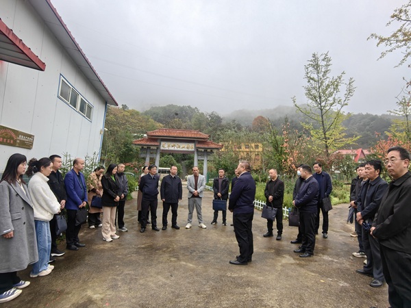 1763604023797809.jpg (排序2)縣政協(xié)組織政協(xié)委員和相關(guān)部門調(diào)(1762825)-20251120095737.jpg