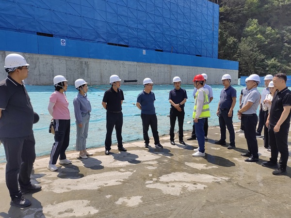 1763604038417666.jpg 縣政協(xié)組織政協(xié)委員對全縣城鎮(zhèn)建筑垃圾處理(1762822)-20251120095743.jpg